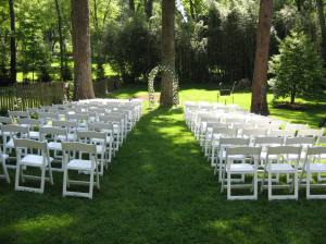 simple-backyard-wedding-ideas