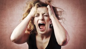 woman-tantrum